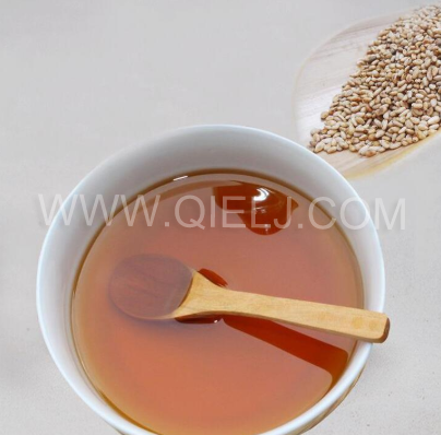 如何提取到高質(zhì)量的大豆油?一條企鵝浸出生產(chǎn)線就足夠了(圖1) 如何提取到高質(zhì)量的大豆油?一條企鵝浸出生產(chǎn)線就足夠了(圖1)